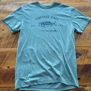Men’s vineyard vines shirt size XS